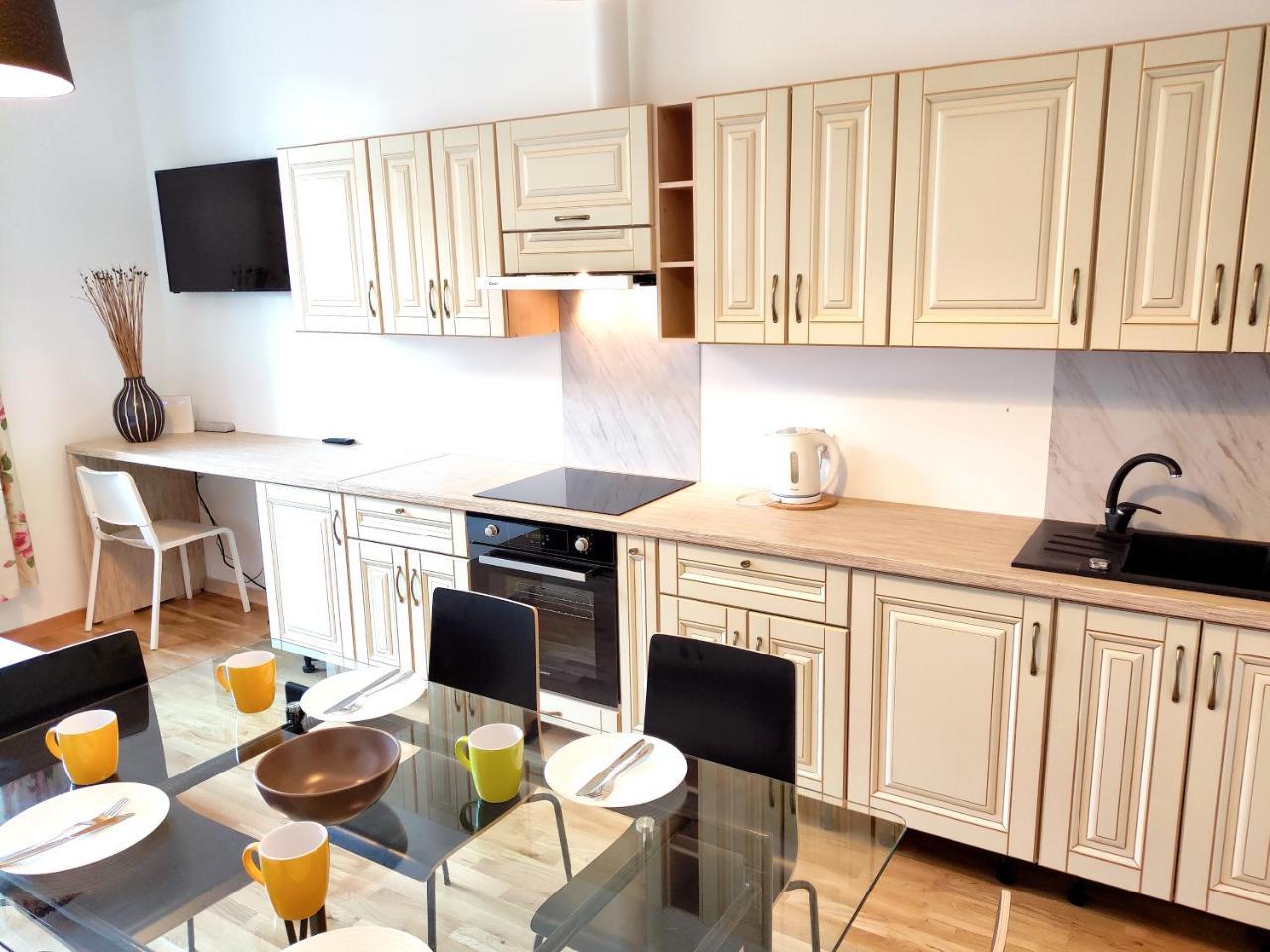 Brivibas Center Apartments Riga Exterior foto